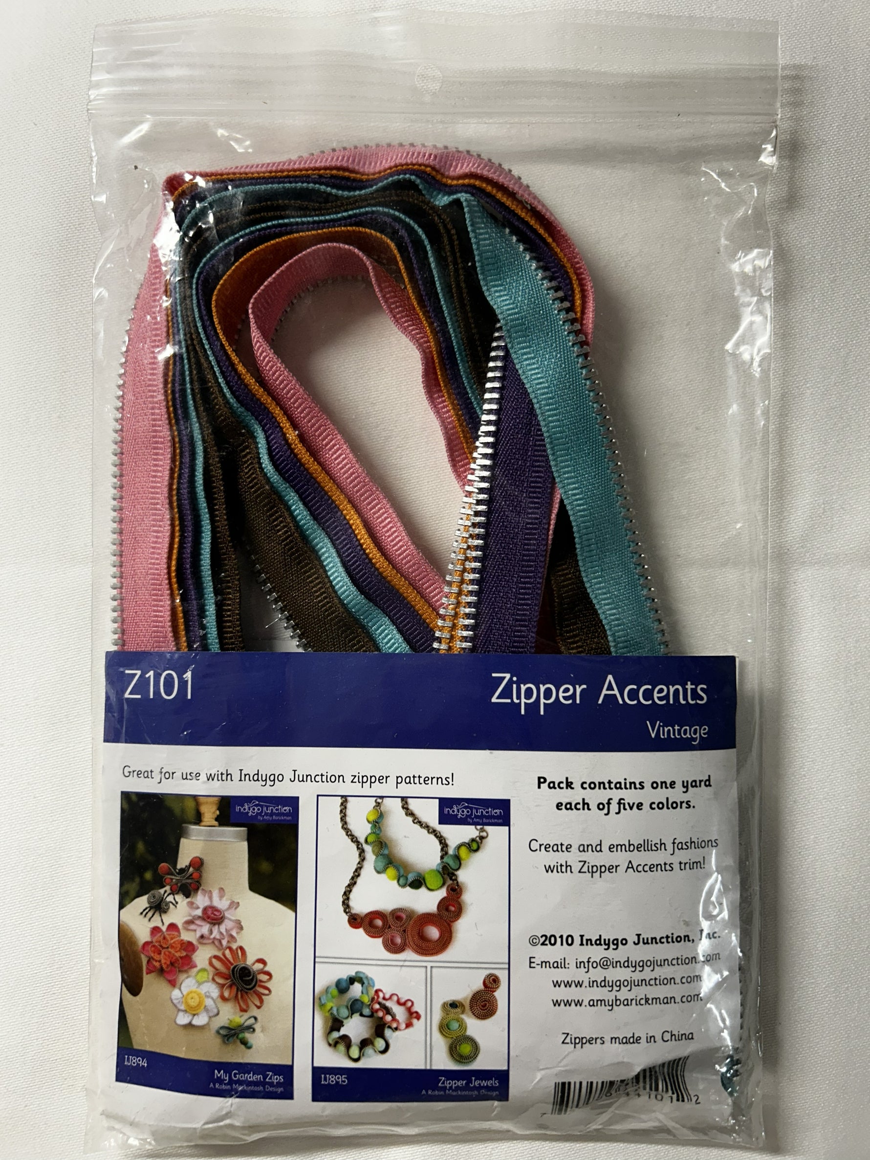 IJ101Z Zipper Accents - Vintage