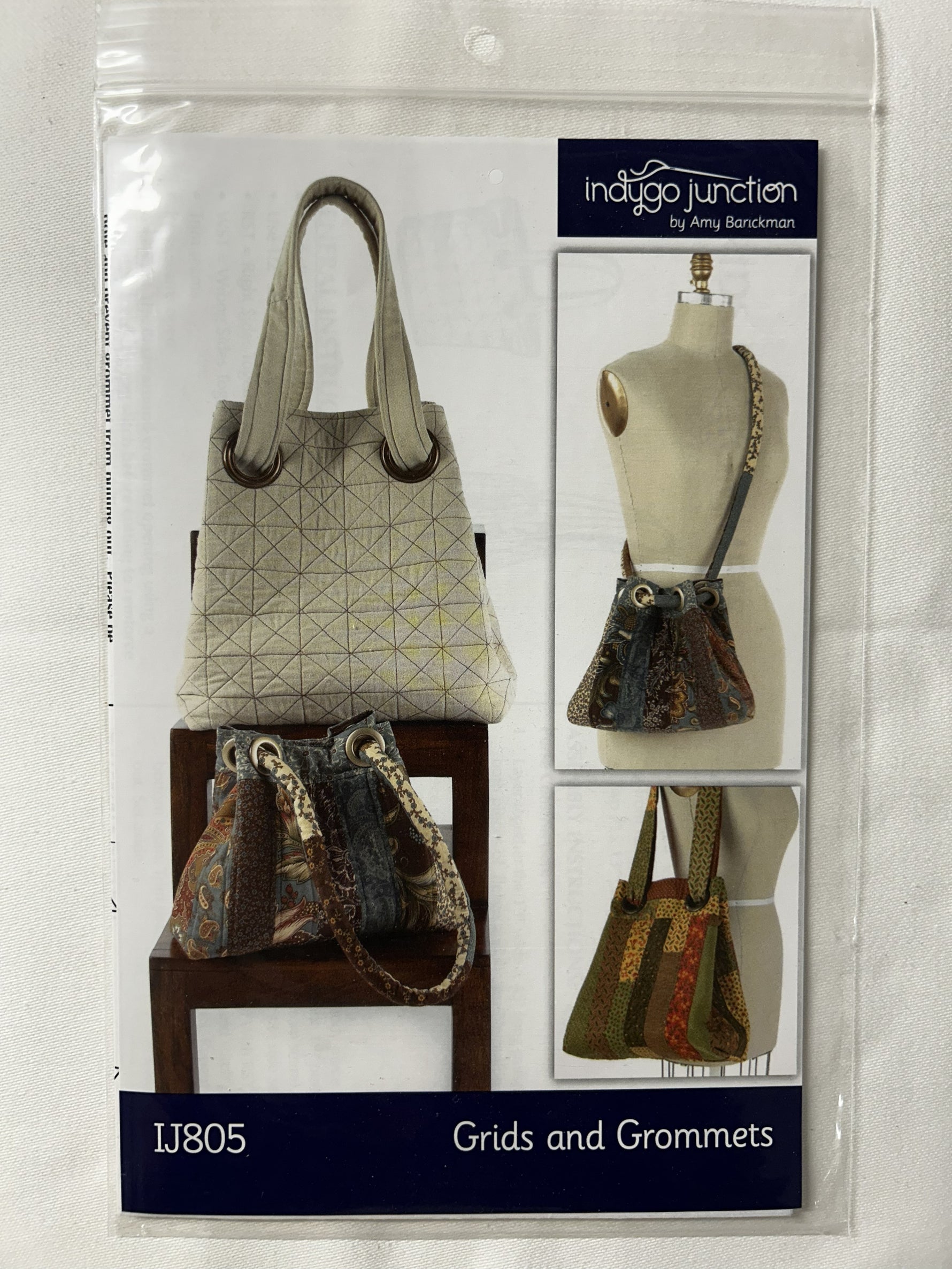 IJ805 Grids and Grommets Bags