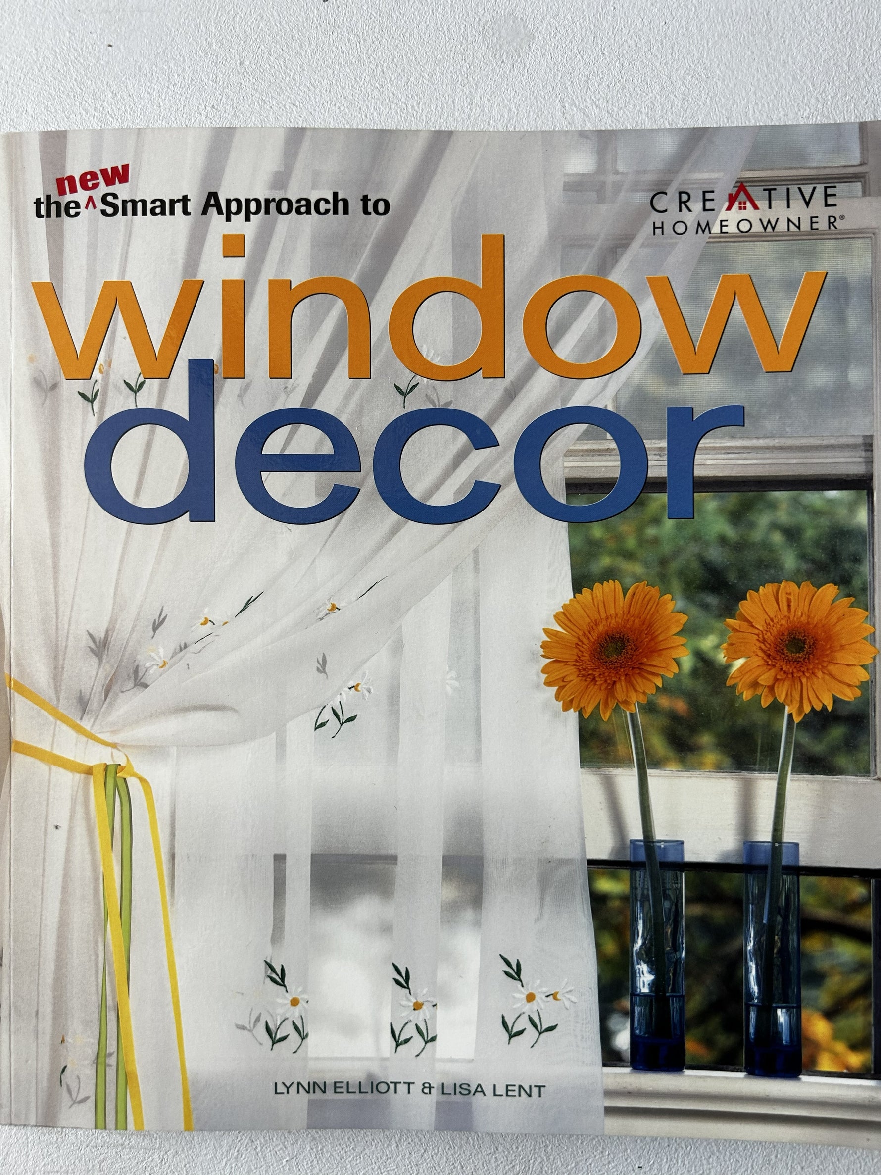 The New Smart Approach to Window Decor (Used- Like New)