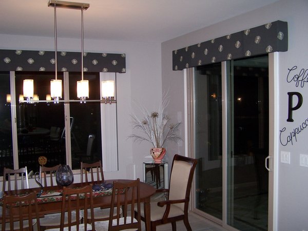 Cosmopolitian  Cornice Kits - 15" Drop