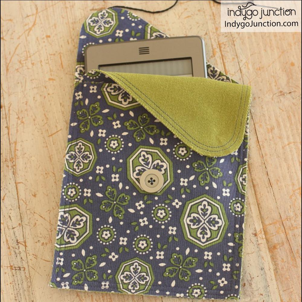 IJ973 Take Two Tech Pouch by Indygo Junction