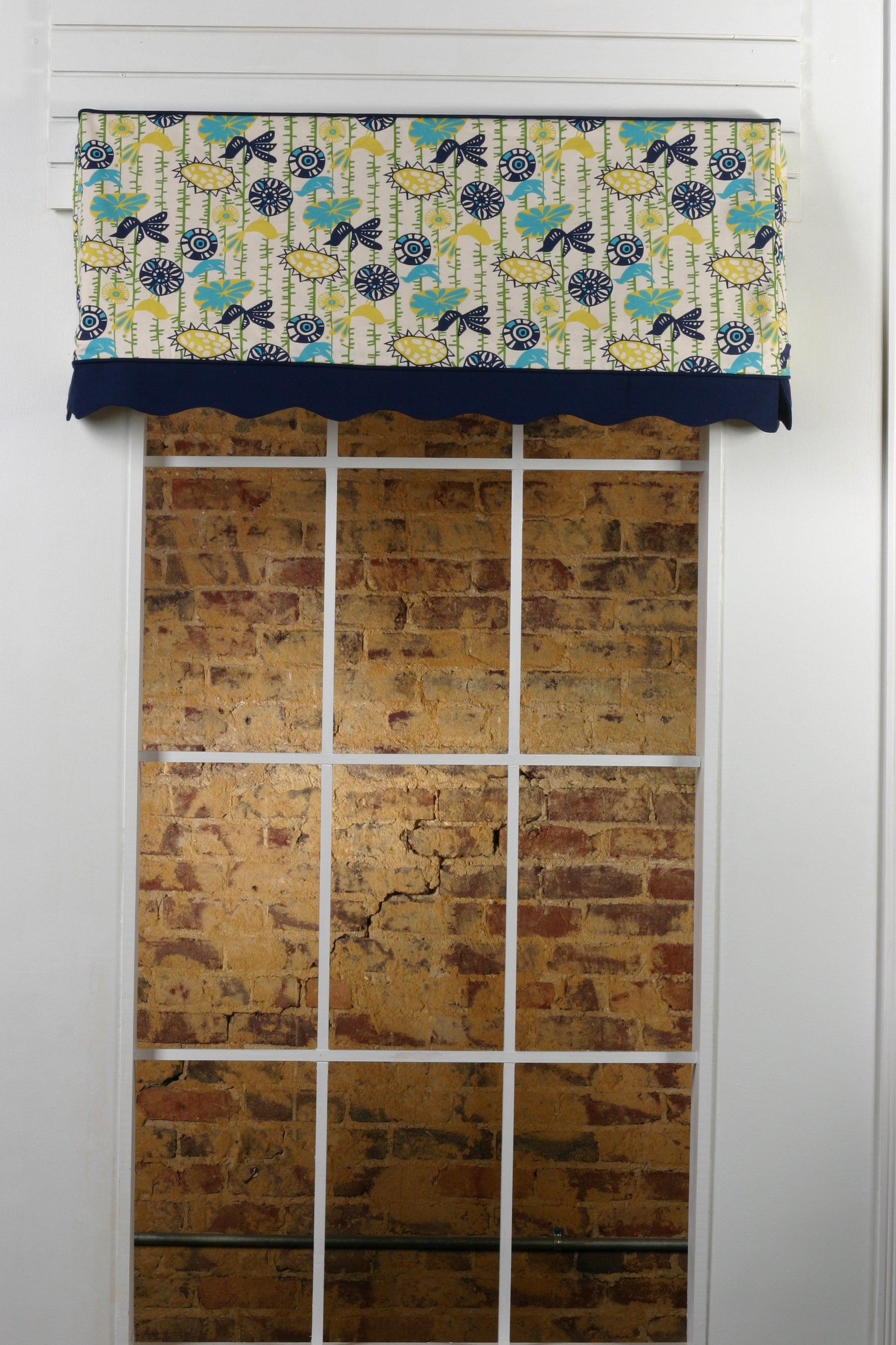 Sadie Awning Valance Pattern So many cute places for this treatment,