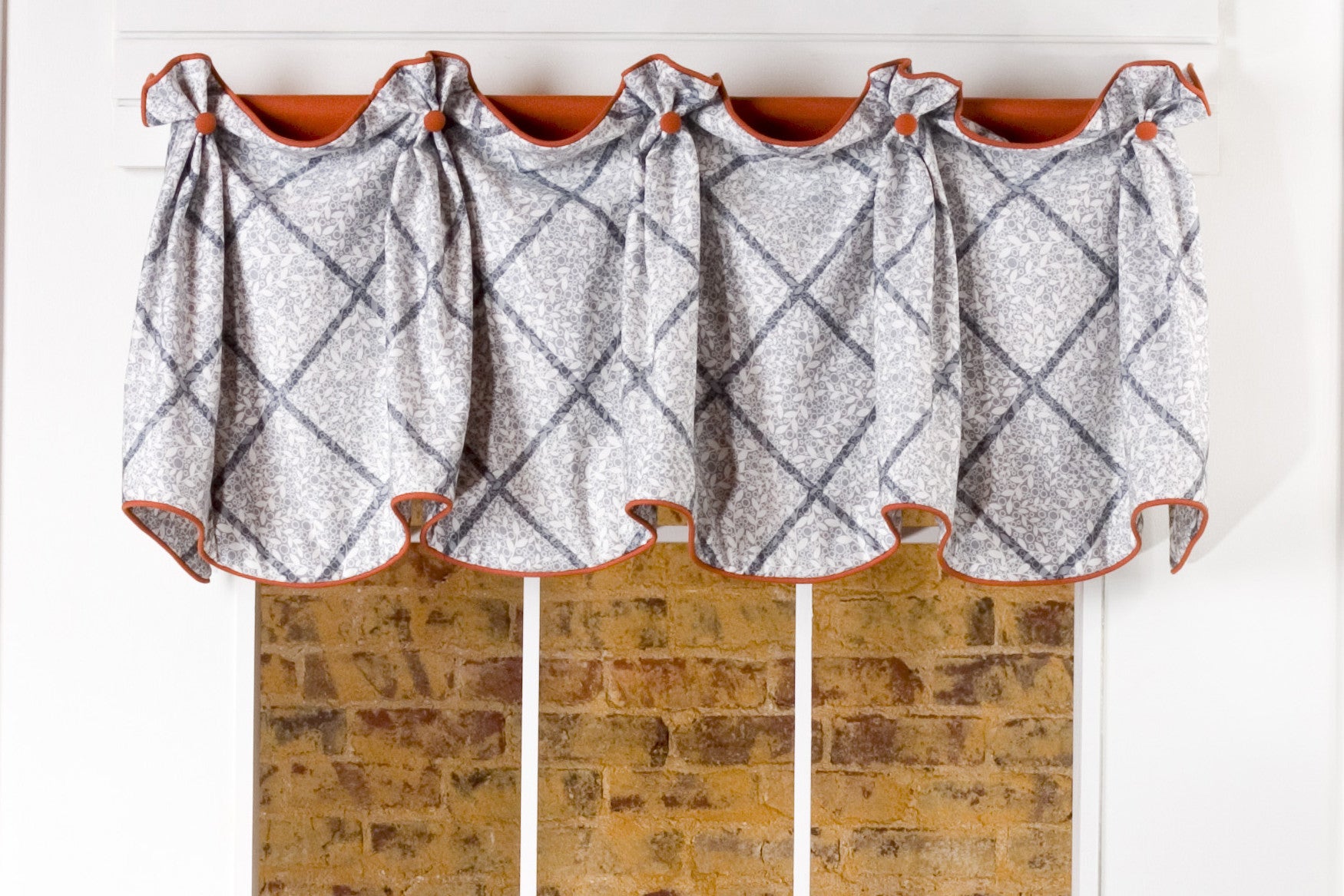 Kasey Valance Pattern Easy to sew and hang.  Homesewingdepot.com