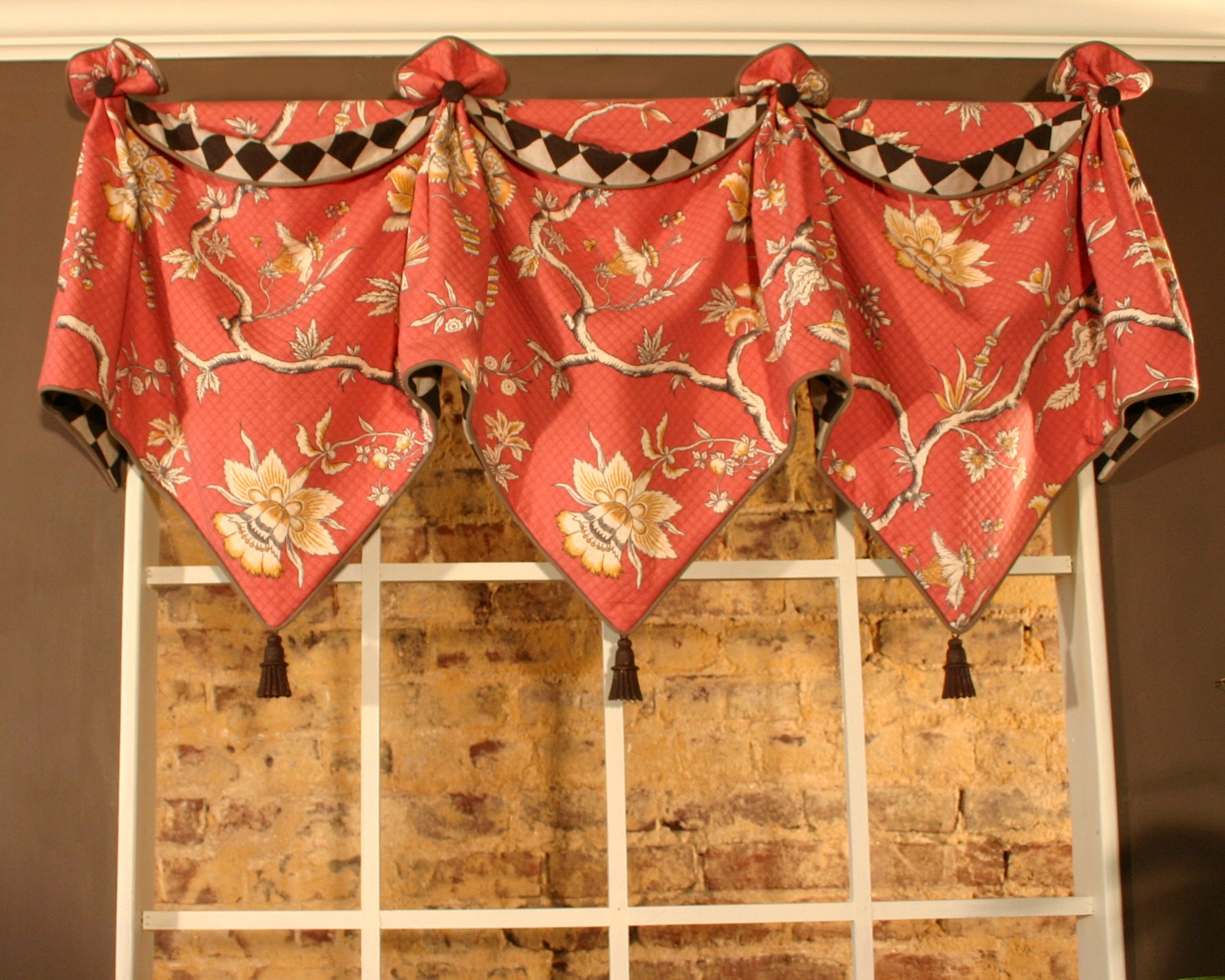 Emily Valance Pattern by Pate Meadows and Home Sewing Depot