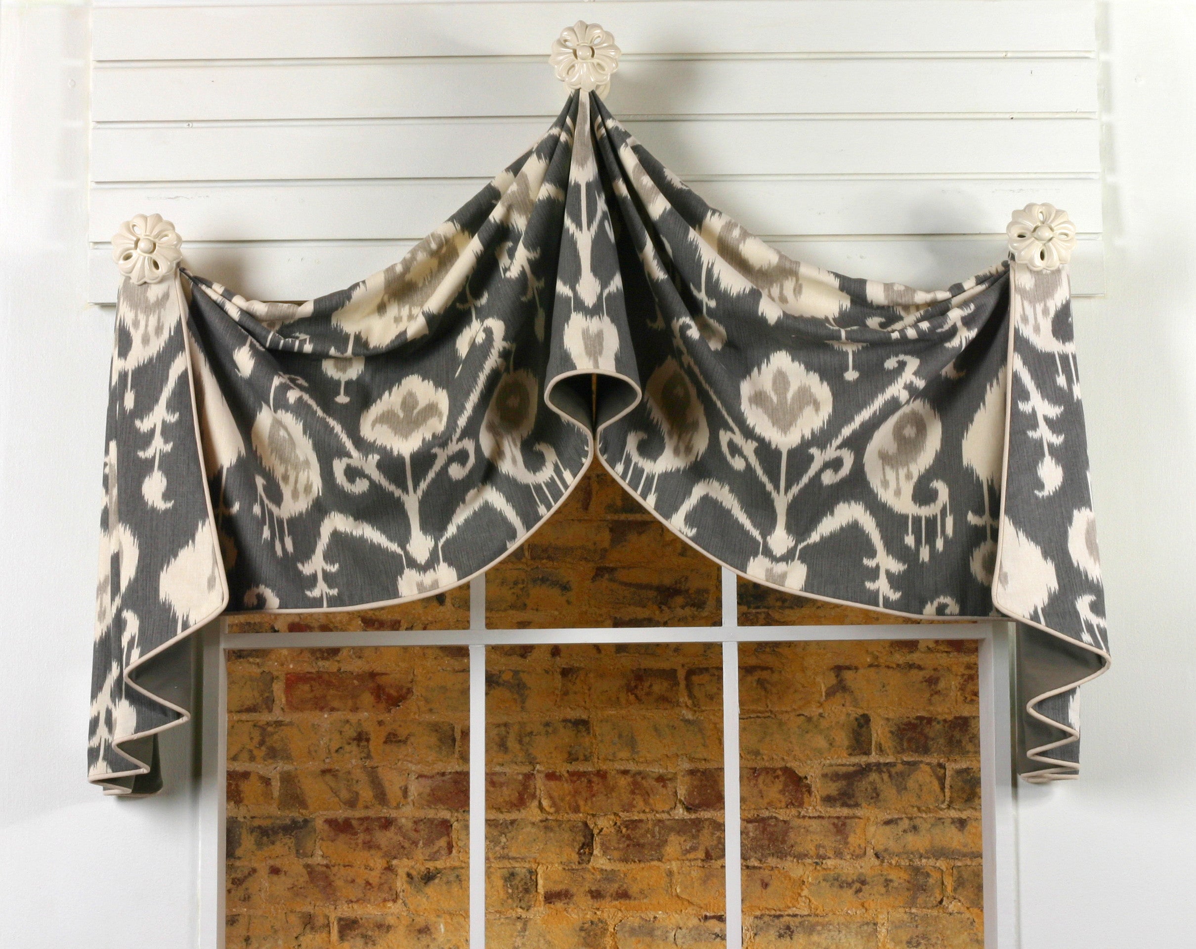 Pull Up Valance for Knobs or Hold Backs.  Easy to sew the PullUp Valance