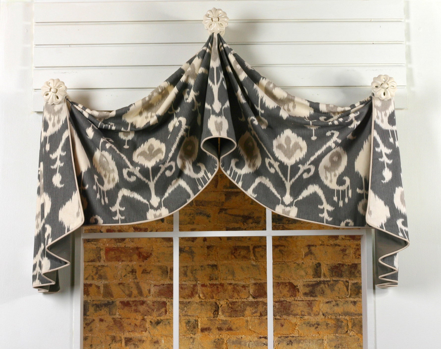 Pull Up Valance for Knobs or Hold Backs.  Easy to sew the PullUp Valance