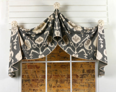 Pull Up Valance by Pate Meadows